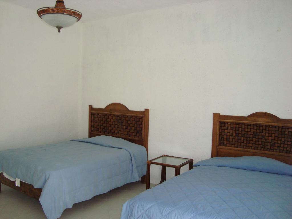 Hotel Teques Inn Tequesquitengo Room photo